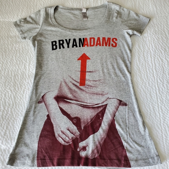 Bryan Adam's Zip Up 2017 Womans Concert TShirt New - Picture 1 of 3